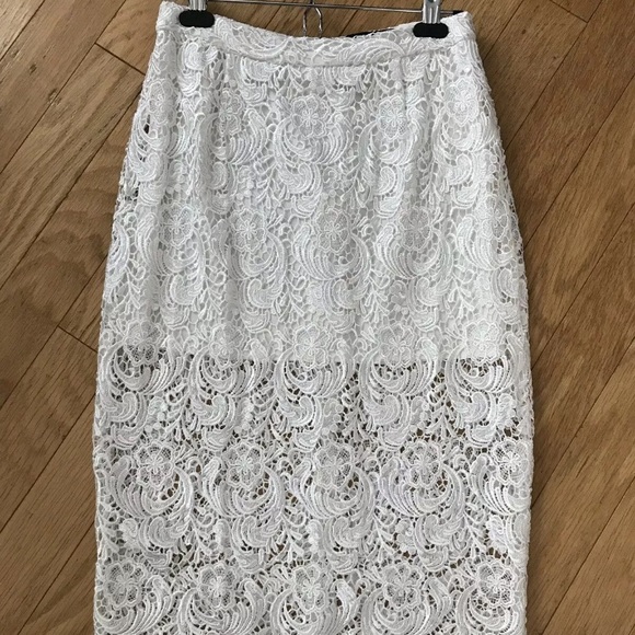 Blaque Label size Medium white lace skirt - Picture 4 of 6